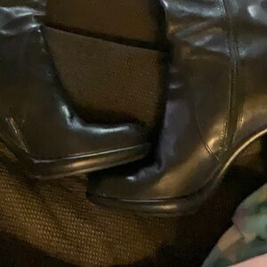 Tommy Hilfiger Woman’s Elegant Black Heeled Boots